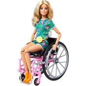 Barbie Fashionista Cadeira de Rodas Loira GRB93 Mattel 2021