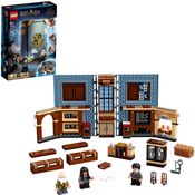 Lego Harry Potter - Aula de Encantamentos 76385 256 Peças