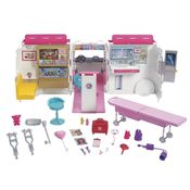 Barbie Real Hospital Móvel e Ambulância Mattel - Frm19