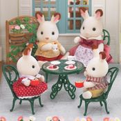 Sylvanian Families - Conjunto Mesa e Cadeiras Ornamentais - Epoch