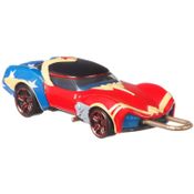 Hot Wheels - Mulher Maravilha - DC Comics - Character Cars - FYV36