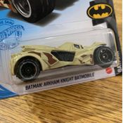 Hot Wheels - Batman: Arkham Knight Batmobile - GTB54