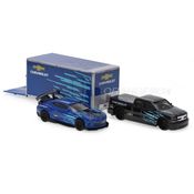 Kit Chevrolet Silverado SS 2004 + Camaro SS 2016 + Trailer Chevrolet 1:64 Maisto