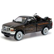 Ford F-350 Super Duty 1999 1:27 Maisto + Moto FXSTB Night Train 2002 1:24 Maisto Preto
