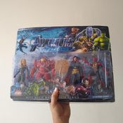 Cartela Bonecos 15cm Vingadores End Game Capitã Marvel Hulkbuster Doutor Estranho Homem Aranha