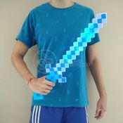 Brinquedo Espada Pixel Estilo Minecraft 58cm Diamante com Som e Luz à Pilha Cor:Azul;Tamanho:Único;Gênero:Masculino