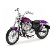 Harley Davidson XL1200 V Seventy-Two 2013 Maisto 1:18 Série 38