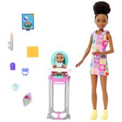 Boneca - Barbie - Skipper com Bebê na Cadeira - Vestido Arco-íris - Mattel