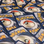 Lote Pokémon 50 Cartas Originais + 2 Brilhantes Foil