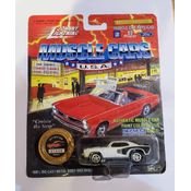 *Embalagem danificada* Johnny Lightning - 1971 Hemi Cuda Series S Muscle Cars