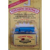 *Embalagem danificada* Matchbox - E.R.F. Petrol Tanker