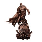 Batman Deluxe Bronze Ver DC Comics Art Scale Iron Studios