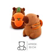 Pelucia de Capivara com Mochila Cenoura 30 cm