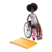 Boneca Barbie Negra Fashionista Cadeira De Rodas  De Luxo