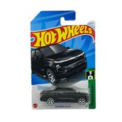 Miniatura Carro Silverado EV RST 1:64 Hot Wheels