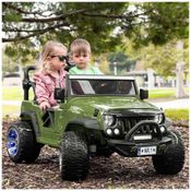 Carrinho de Passeio Infantil Moderno Kids Trail Explorer 2 Two Seater com Controle Remoto dos Pais, Rodas de EVA, Assento de Couro, Bluetooth, e Mais!