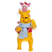 Enfeite Natalino Hallmark Keepsake Disney Ursinho Pooh Decorando a Árvore, Plástico 8,5x3,5x3,2 cm